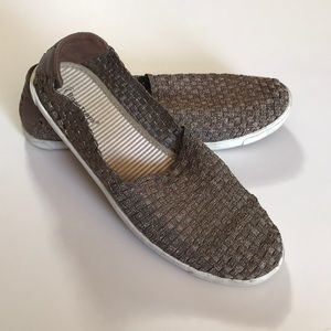 Weaved slip ons